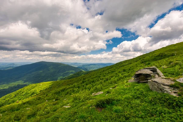 Boulders Hills Runa Mountain Cloudy Day Beautiful Carpathian Landscape Summer — Stock Photo, Image