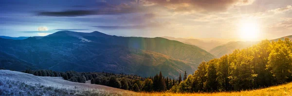 Панорама Концепції Зміни Дня Ночі Гірському Ландшафті Прекрасний Літній Пейзаж — стокове фото