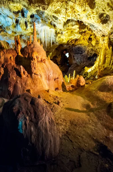 Salle Grotte Ursus Spelaeus Dans Les Montagnes Nord Ouest Roumanie — Photo