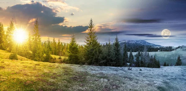 Dzień Noc Czas Zmiany Koncepcji Powyżej Panorama Piękny Krajobraz Górach — Zdjęcie stockowe