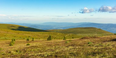 dağda panoramik yaz manzarası