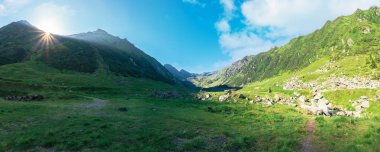 fagaras dağların muhteşem vadi