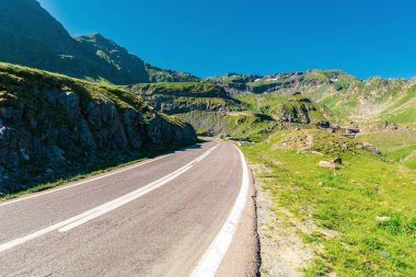 transfagarasan road though mountains