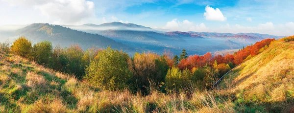 Great panoramic of morning landscape in mountains — Stock Photo, Image