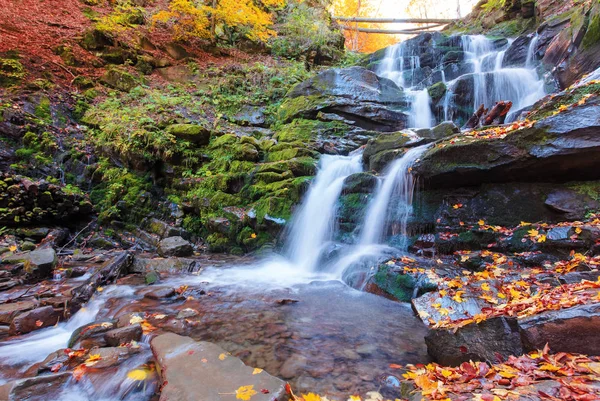 Beautiful scenery of waterfall shypot — Stock Photo, Image