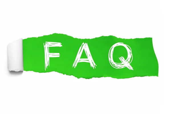 "faq" 这个词出现在绿色撕破的纸后面 — 图库照片