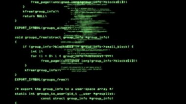 Sanal alanda çalışan bilgisayar kodu. Kamera metin boyunca hareket eder. Soyut teknoloji programlama kodu