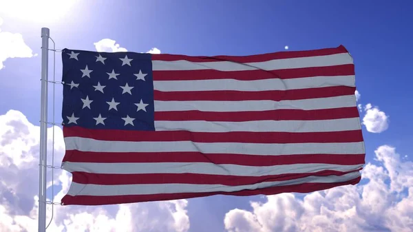 Bandera estadounidense en un asta de la bandera ondeando en el viento. Bandera de EE.UU. en un poste contra el fondo azul del cielo. ilustración 3d —  Fotos de Stock
