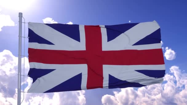 Bandeira do Reino Unido acenando no vento contra o céu azul — Vídeo de Stock