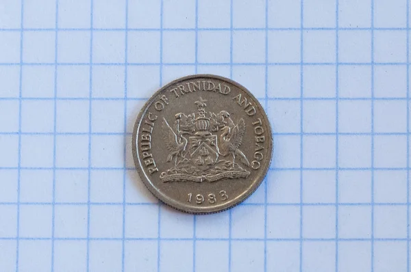 Trinidad Tobago Centavos Sobre Fundo Branco 1983 Imagens De Bancos De Imagens Sem Royalties