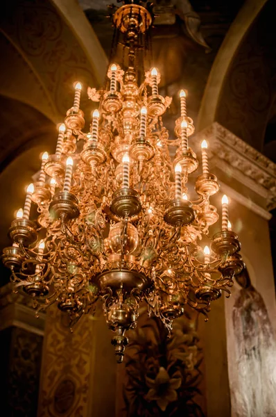 sunak, kilise iç avize