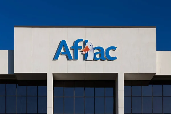 Columbia Usa June 2018 Aflac Insurance Corporate Building Trademark Logo — стоковое фото