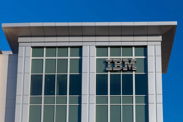 Columbia Usa Junio 2018 Ibm Edificio Corporativo Logotipo Marca Registrada — Foto de Stock