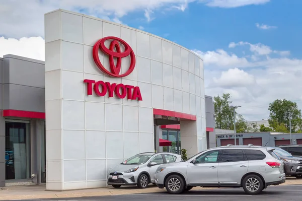 Inver Grove Heights Usa June 2018 Toyota Autombile Dealership Exterior — Stock Photo, Image