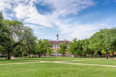 Urbana, IL/ABD - 2 Haziran 2018: Mcfarland tonlarda ses veren çanlar University of Illinois Urbana Champaign Güney satıyordun.