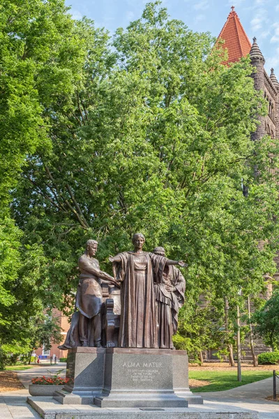 Urbana Eua Junho 2018 Estátua Alma Mater Escultor Lorado Taft — Fotografia de Stock