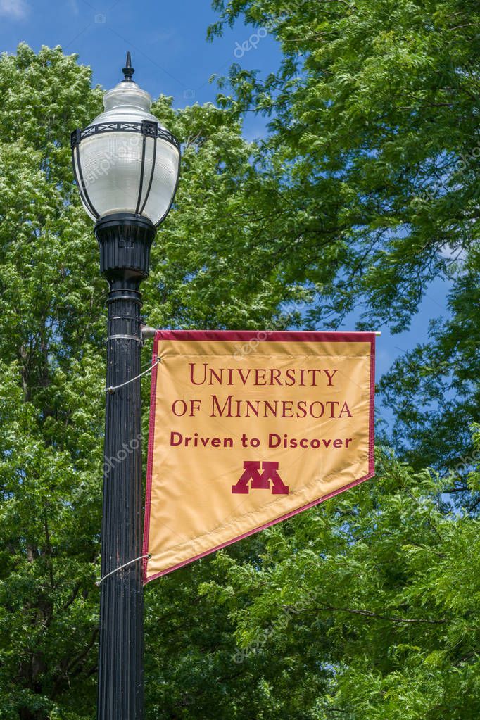 MINNEAPOLIS, MN/USA - JUNE 28, 2018: Campus colors and emblem on the campus of the University of Minnesota.