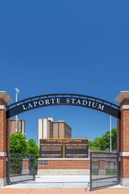 Knoxville, Tn/ABD 4 Haziran 2018: Laporte Stadyumu ve Tom siyah parça, Tennessee Üniversitesi kampüsünde.