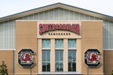 Columbia, Sc/ABD 5 Haziran 2018: Jerri ve Steve Spurrier kapalı uygulama tesisi University of South Carolina kampüsünde.
