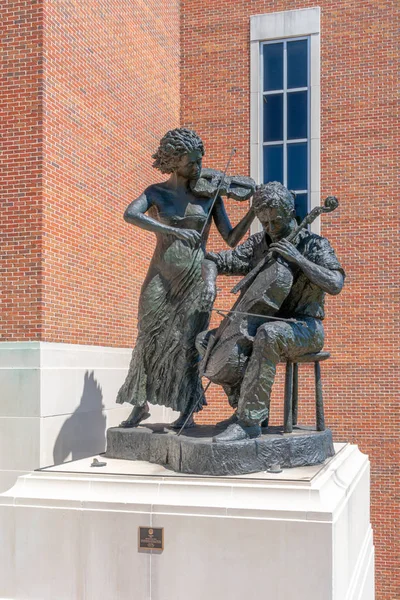 Oxford Usa Juni 2018 Konzert 2003 Statue Vor Gertrude Castellow — Stockfoto