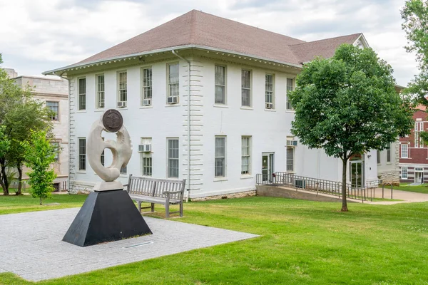 Fayetteville Usa Juni 2018 Sociologie Sculptuur Campus Van Universiteit Van — Stockfoto