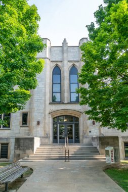 Fayetteville, Ar/ABD - 8 Haziran 2018: Ev Ekonomi yapı Arkansas Üniversitesi kampüsünde.