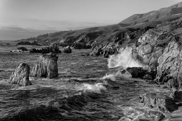 Golven Van Het Water Granieten Kust Van Garrapata State Park — Stockfoto