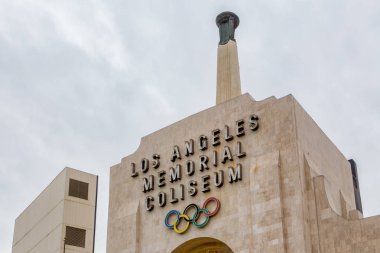 Los Angeles, Ca/ABD - 7 Şubat 2015: Los Angeles Memorial Coliseum. Los Angeles Memorial Coliseum Los Angeles Üniversitesi Park Mahallesi'nde bir spor stadyumdur.