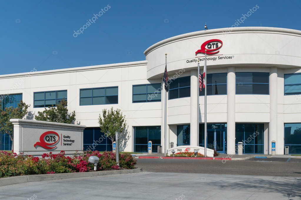 SANTA CLARA, CA/USA - OCTOBER 20, 2018: Quality Technology Services facility and trademark logo. Quality Technology Services, LLC operates data centers worldwide.