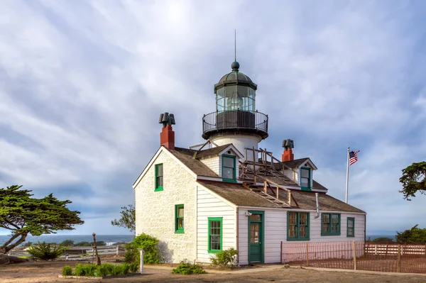 ポイント ピノス灯台モントレー湾 カリフォルニア — ストック写真