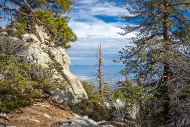 San Jacinto tepe Riverside County, Kaliforniya'da görünümünü Zirvesi.