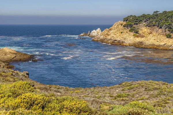 Sluncem Zalité Útesy Soumraku Přírodní Rezervaci Point Lobos — Stock fotografie