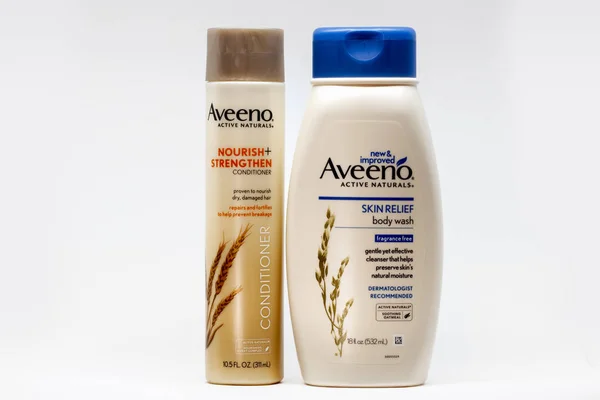 Paul Usa Febrero 2019 Acondicionador Aveeno Active Naturals Lavado Piel — Foto de Stock