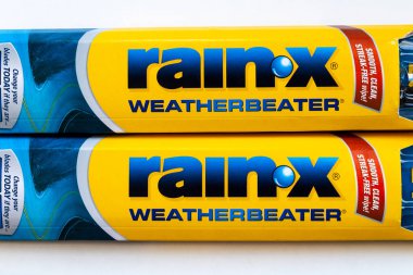 St. Paul, Mn/Amerika Birleşik Devletleri - 21 Şubat 2019: Yağmur-X Weatherbeater ön cam silecek bıçaklar ve ticari marka logosu. Yağmur-X otomobil yedek parçalar ve Kimyasalları markasıdır..