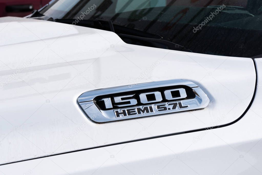 STILLWATER, MN/USA - MARCH 24, 2019: Dodge Truck 1500 Hemi 5.7L logo. Chrysler Hemi is short for hemispherical combustion chamber.