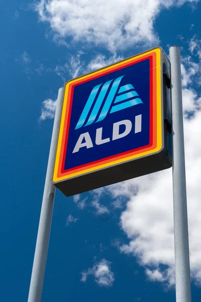 Aldi Supermarket Sign — Stock Photo, Image