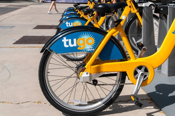Compartir Tugo, Bicicleta en la Universidad de Arizona — Foto de Stock