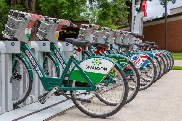 Bastidor de bicicletas en la Universidad Estatal de Dakota del Norte — Foto de Stock