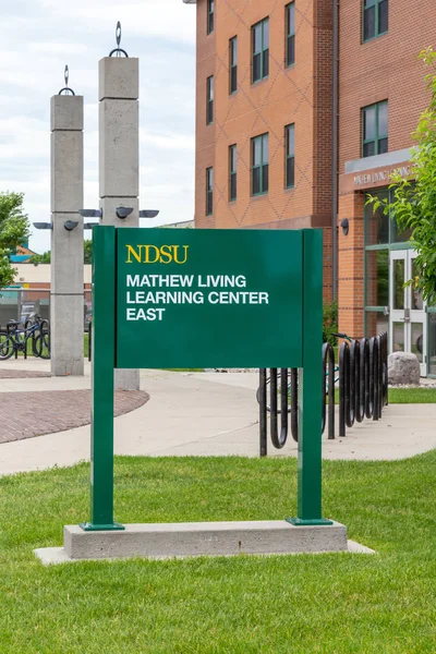 Mathew Living Learning Center aan de North Dakota State University — Stockfoto