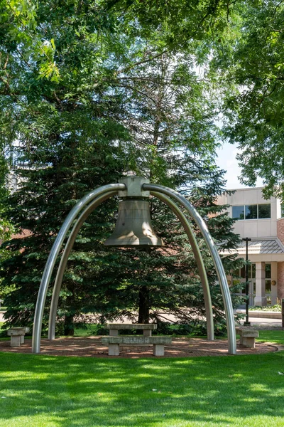 Bell Monument aan de Universiteit van Wisconsin Stout — Stockfoto