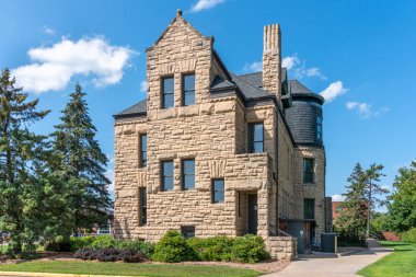  Louis Smith Tainter Evi ve Wisconsin Üniversitesi Mezunlar Birliği