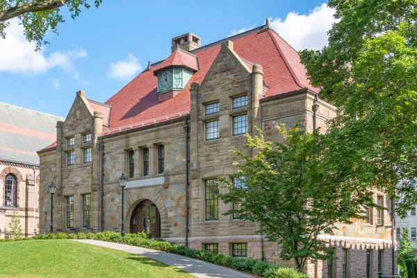 Sayles Hall op de Campus van Brown University — Stockfoto