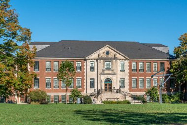 Connecticut Üniversitesi 'ndeki Castleman Binası.