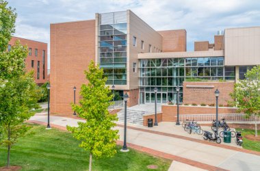 Weston A. Bousfield Psikoloji Binası, Con Üniversitesi.