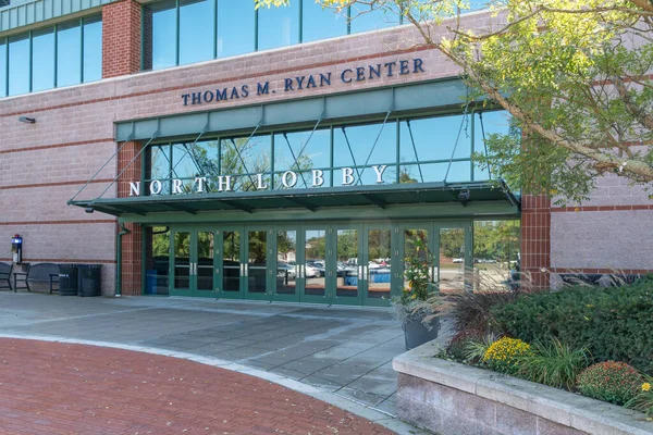 Thomas m. ryan center auf dem campus der universität rhode isla — Stockfoto