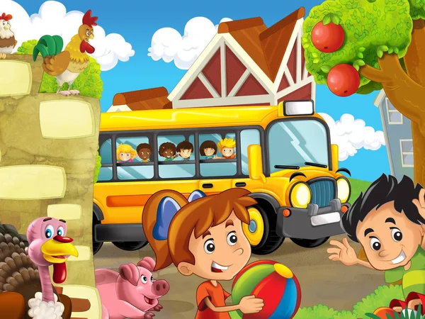 農場で楽しい時間を過ごしている子供たちとの漫画のシーン スクールバスで 子供のためのイラスト — ストック写真