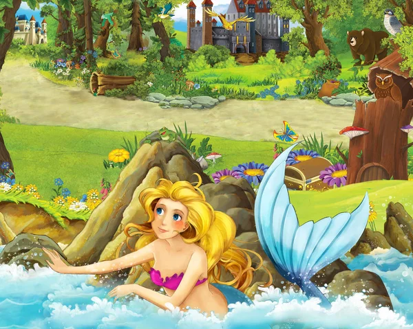 Escena de dibujos animados con la joven princesa sirena en el bosque nadando cerca de algunos castillos en el bosque - ilustración para los niños — Foto de Stock