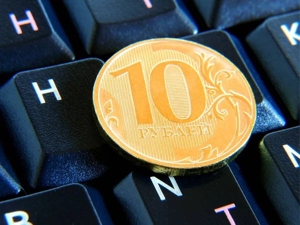 Rus sikke bilgisayar klavye üzerinde