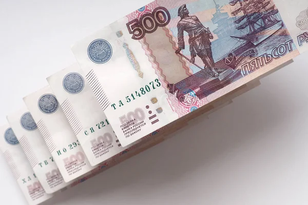 Rus Banknotlar 500 Ruble Adımları Ile Sıralanır Yukarıdan Görüntüleyin Yakın — Stok fotoğraf