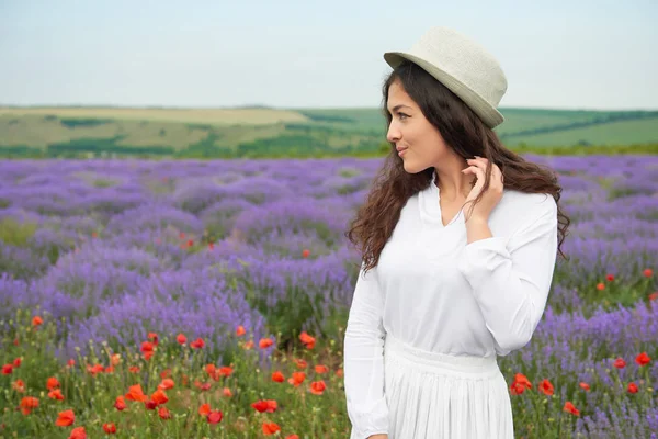 Young Girl Lavender Field Beautiful Summer Landscape Flowers — Stock Photo, Image
